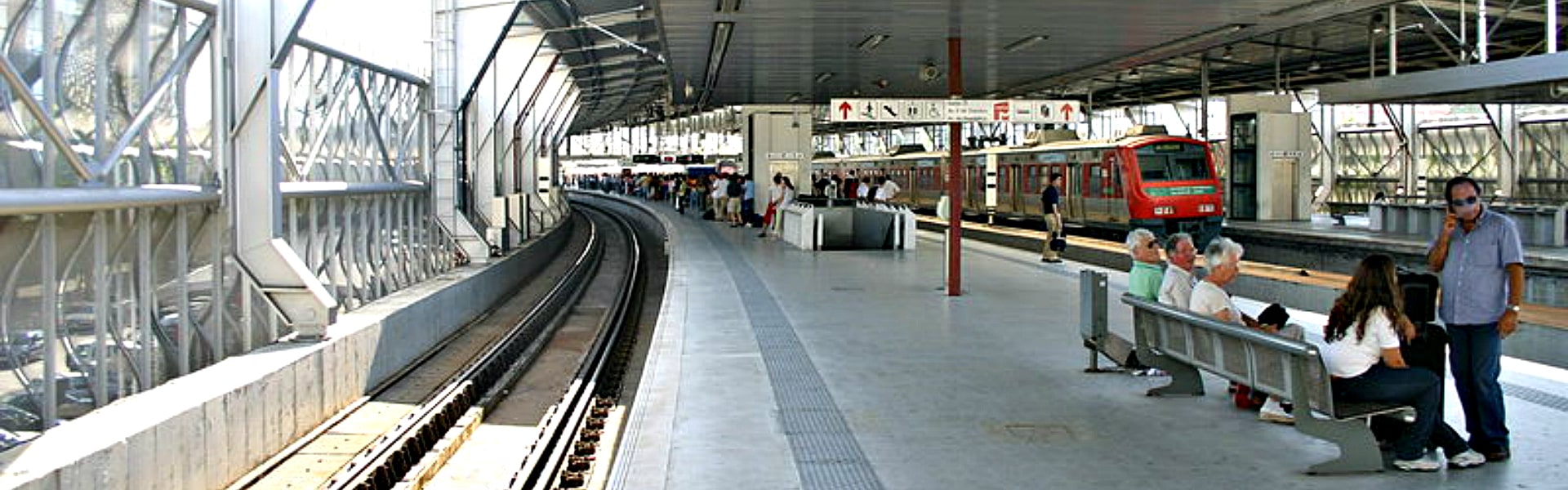 Estación de tren de Entrecampos, Lisboa